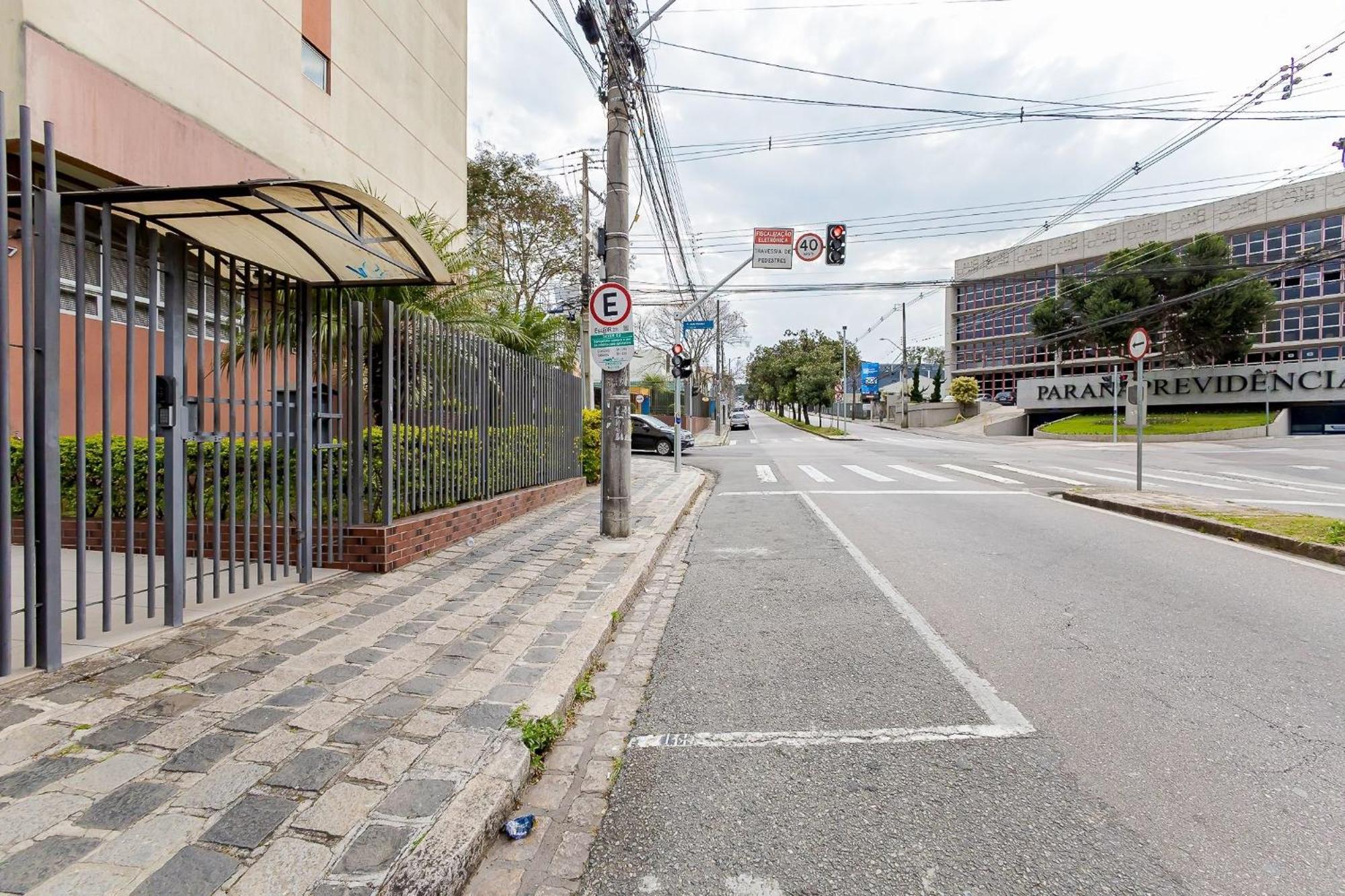 Melhor Localizacao | Largo Da Ordem E Shopping Mueller Куритиба Екстериор снимка